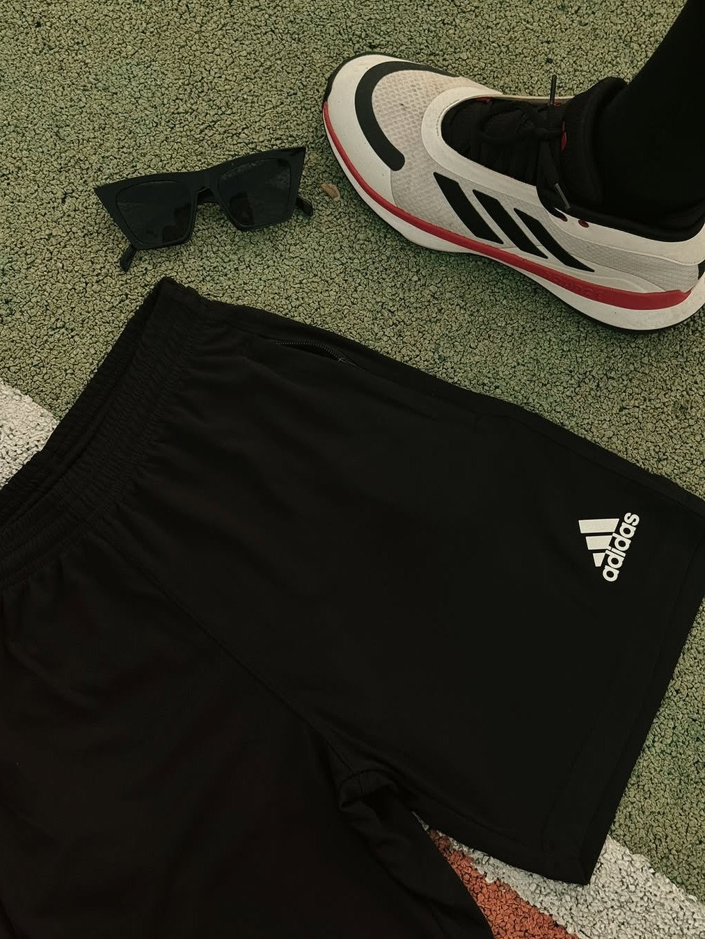 Summer Essentials Shorts | Black Adi